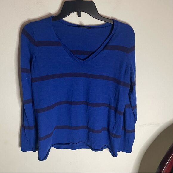 Eileen Fisher Blue 100% Merino Wool V-Neck Sweater- Size XS - Picture 2 of 6